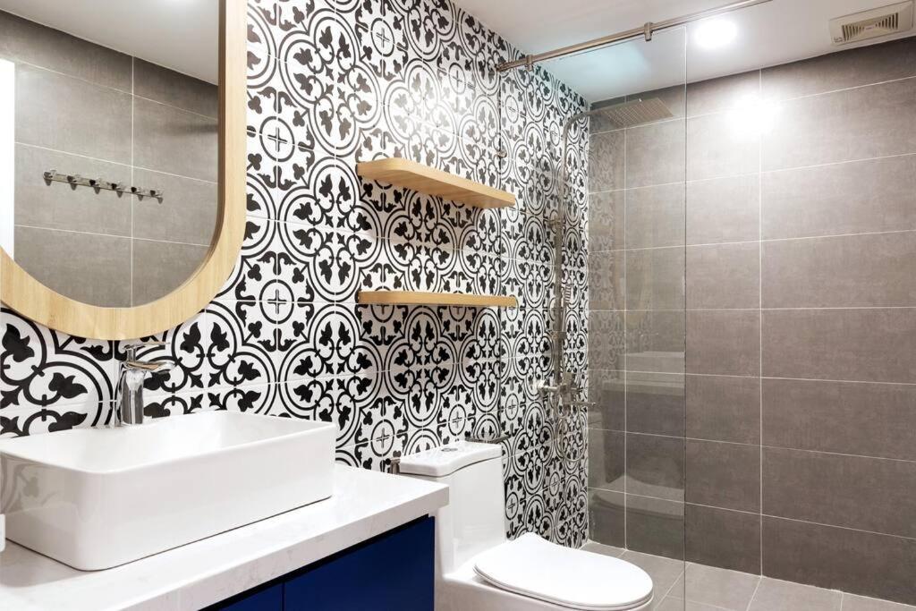 Modern, Cozy & Fully Equipped 2Br Apt In D4, 5M To D1 Ho Chi Minh-stad Buitenkant foto
