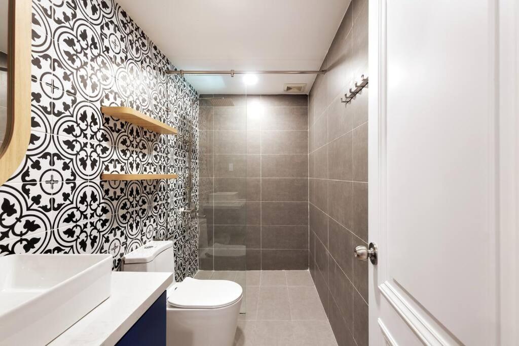 Modern, Cozy & Fully Equipped 2Br Apt In D4, 5M To D1 Ho Chi Minh-stad Buitenkant foto